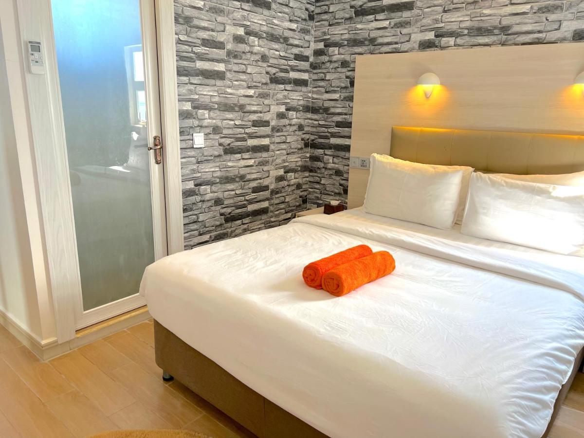 Icom Marina Sea View Guest house 3*
