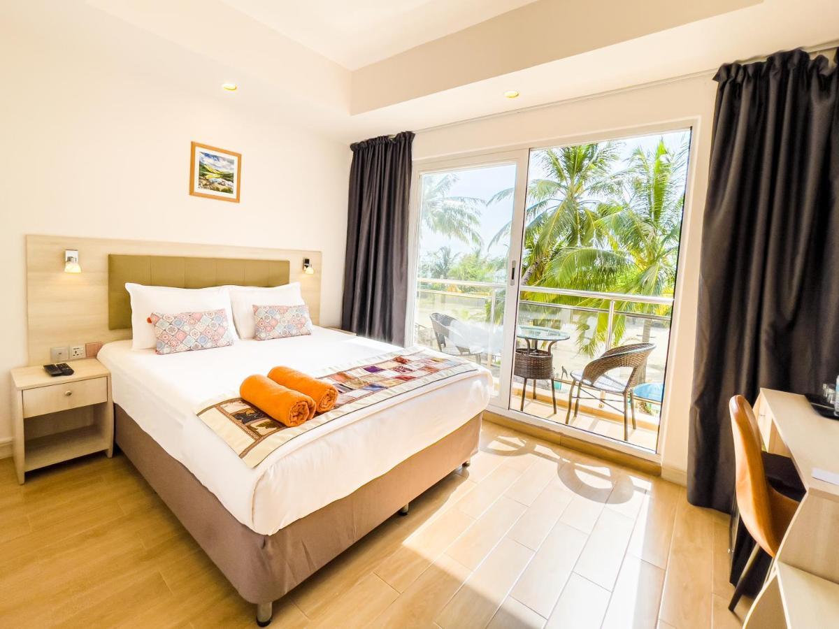 Icom Marina Sea View Guest house