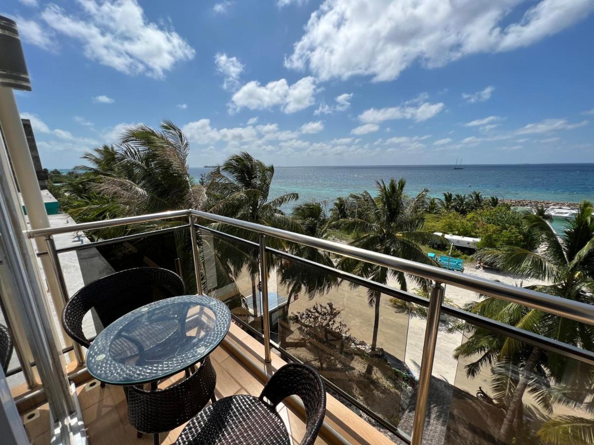 Icom Marina Sea View 3* Maafushi