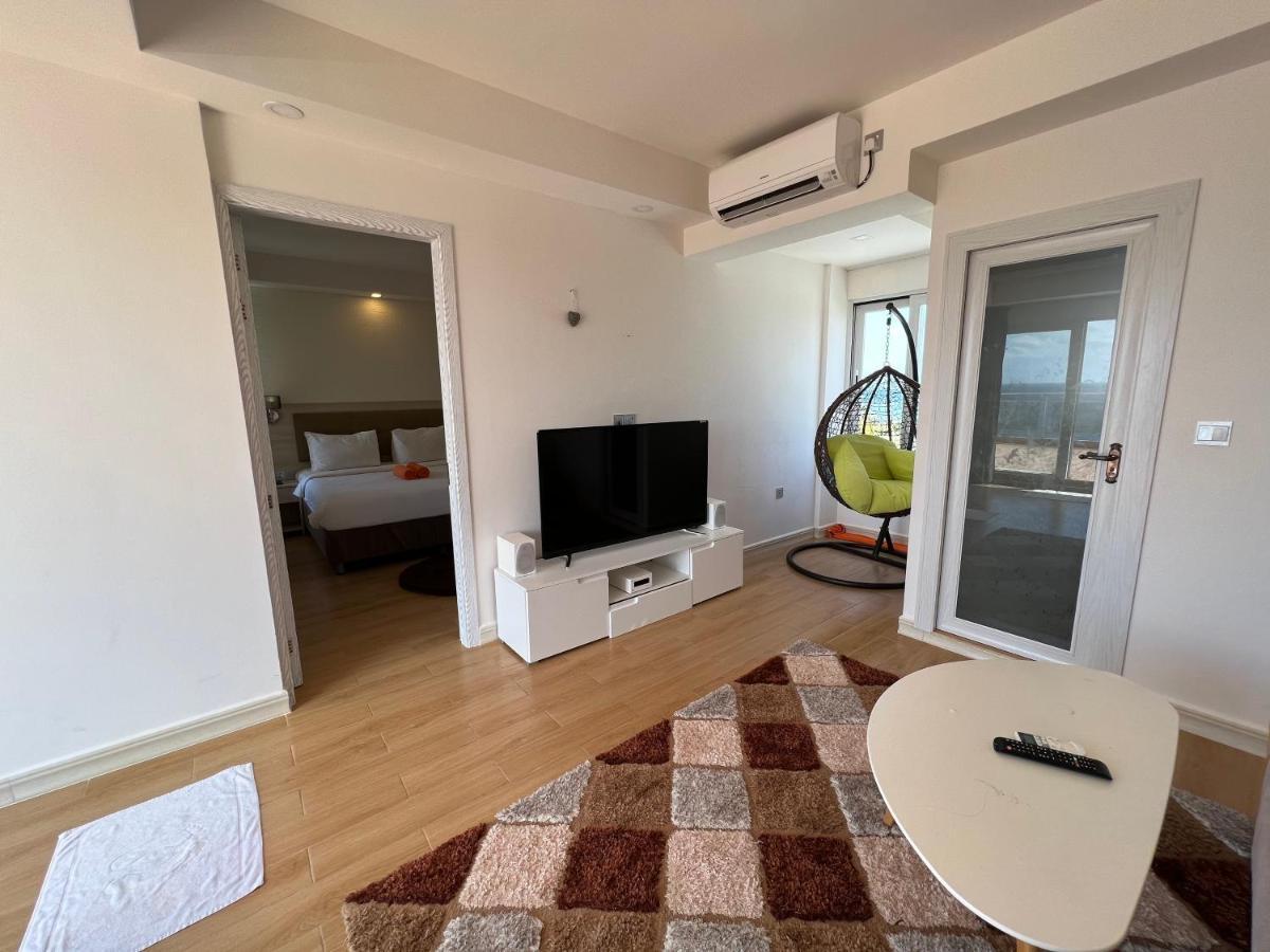 Icom Marina Sea View Guest house