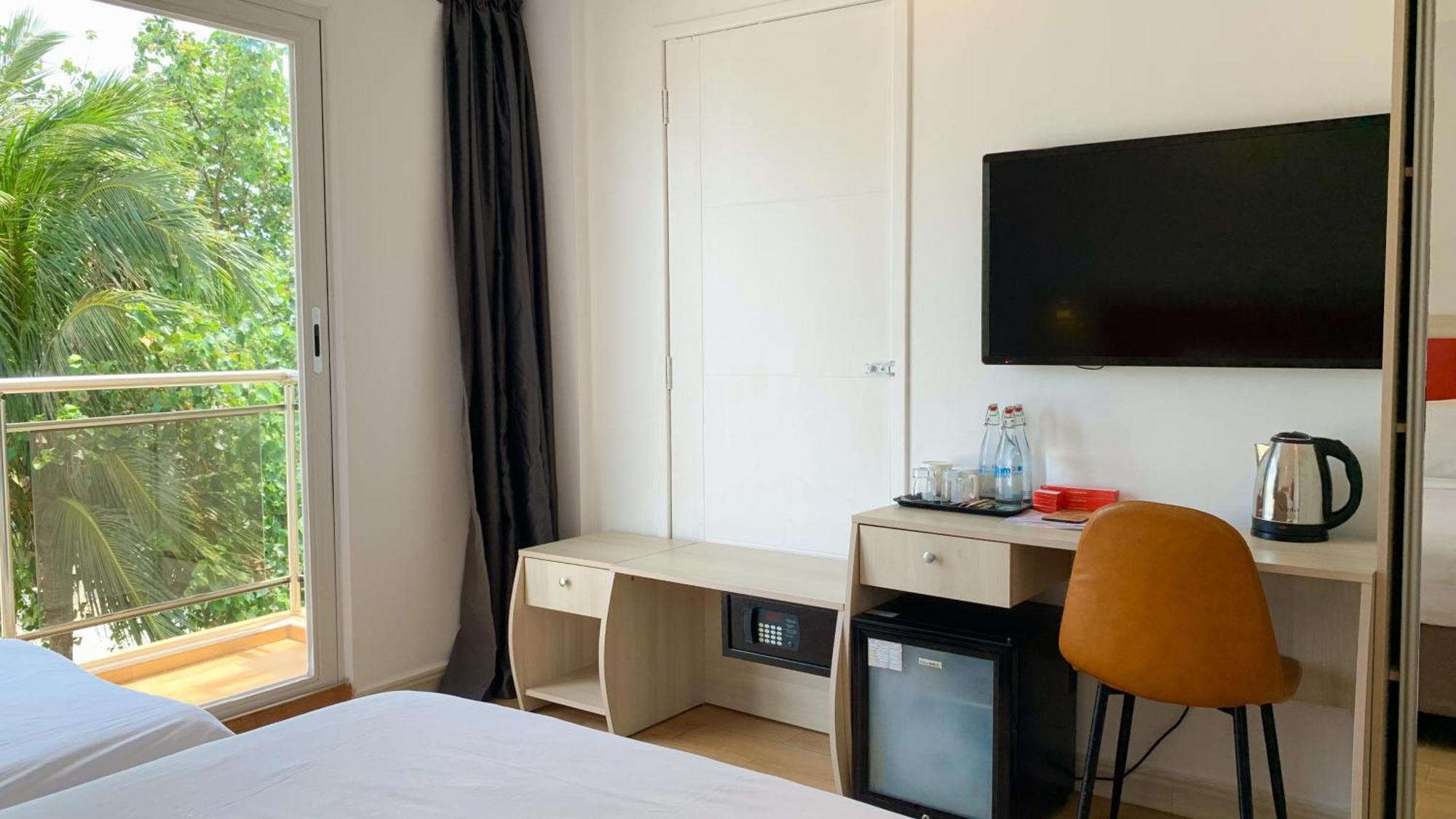 Icom Marina Sea View Guest house 3*