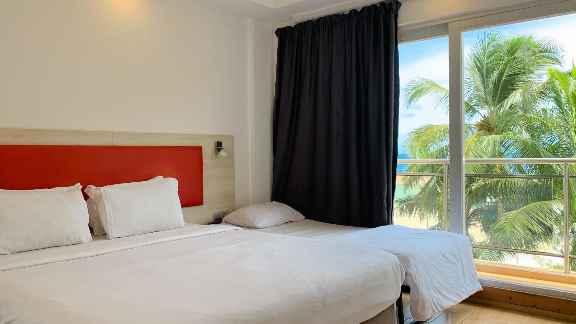 Icom Marina Sea View 3*