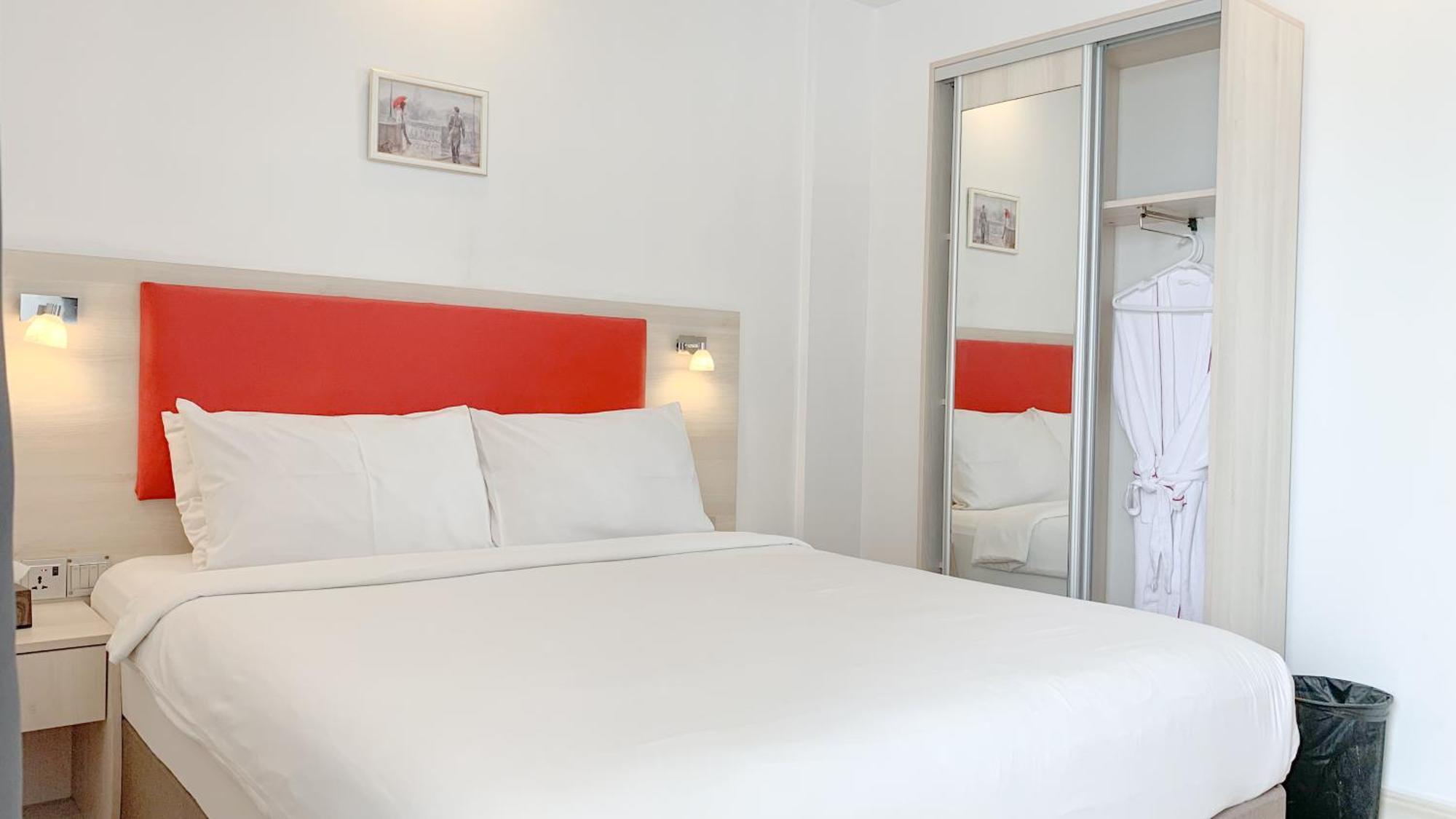 Icom Marina Sea View Guest house